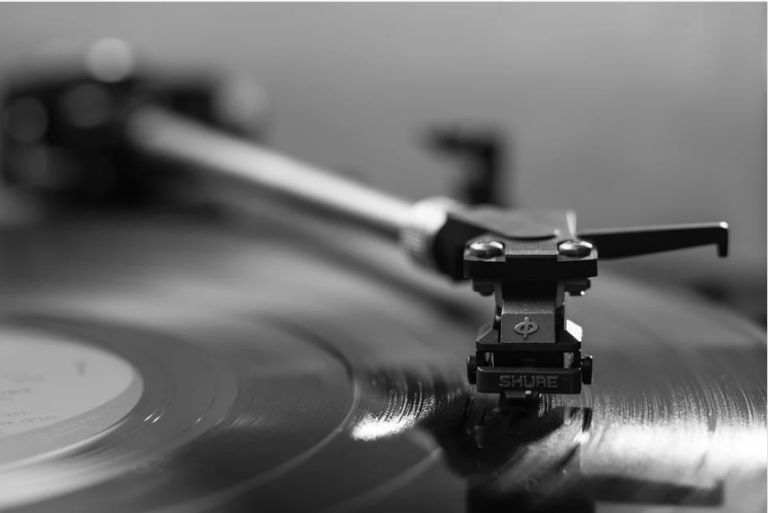 How Long Do Vinyl Records Last?