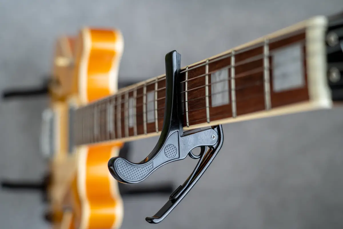 Can You Use A Capo On An Electric Guitar