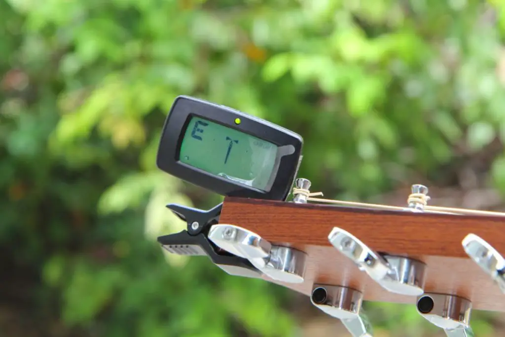The Best Clip On Guitar Tuner for Professional Musicians