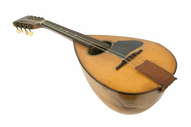 How Many Strings Does a Mandolin Have?
