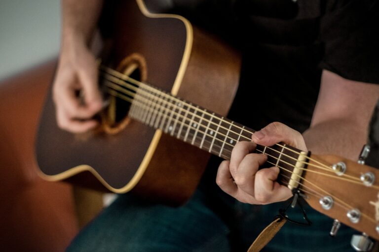 What are the best acoustic guitars for beginners?