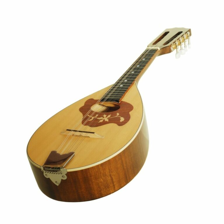 Mandolin vs. Guitar: Which Instrument Strikes the Right Chord?