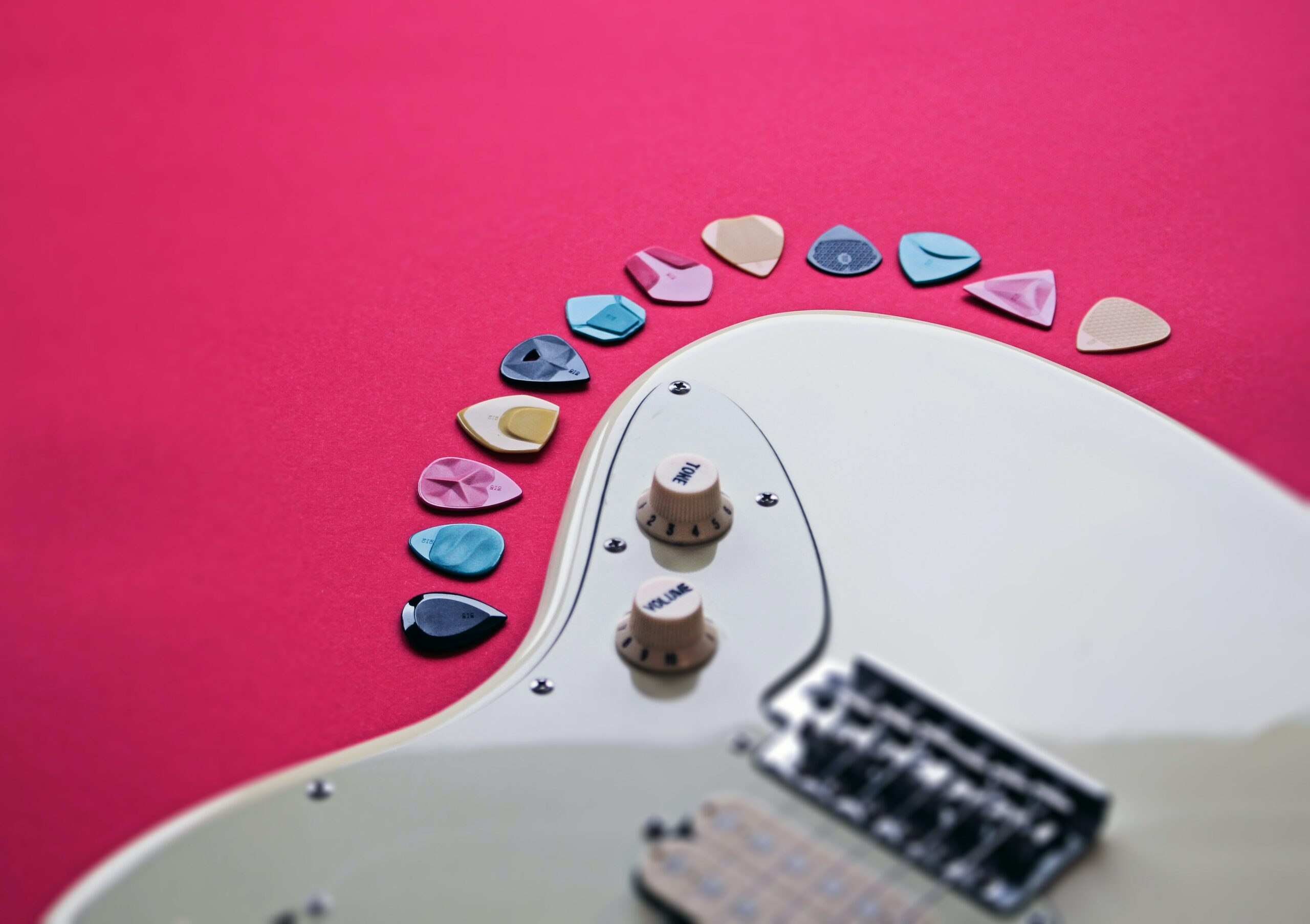 types of guitar picks - intro image